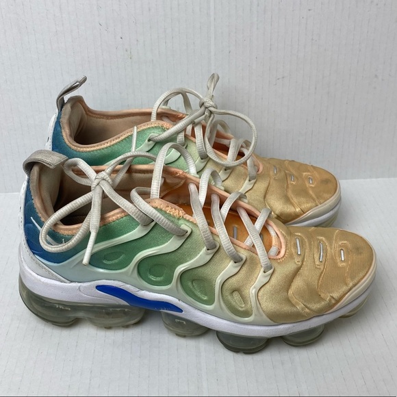 Nike Womens Vapormax Plus White Light Menta White AO4550 100 Sz 7.5 - Picture 3 of 16